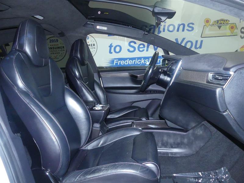 Used 2017 Tesla Model X 100D AWD/4WD image 9