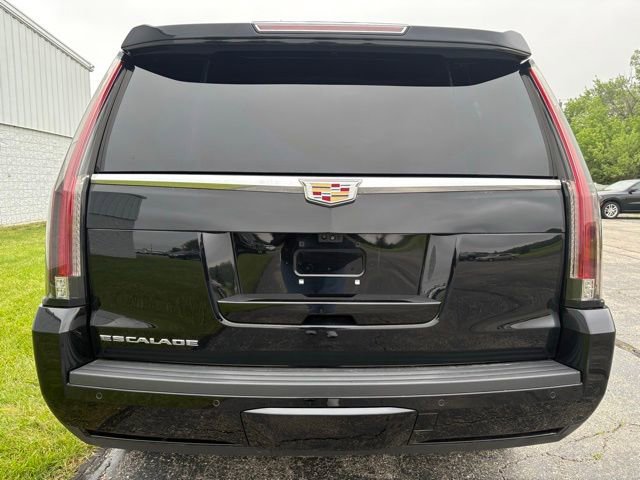 Used 2020 Cadillac Escalade Platinum AWD/4WD image 17