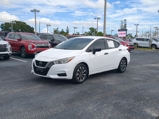 Used 2020 Nissan Versa S FWD image 2