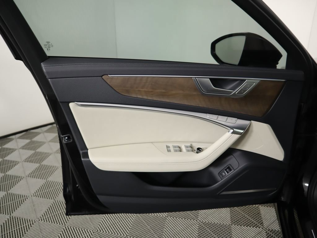 Used 2025 Audi A6 Premium Plus w/ Premium Plus Package image 26