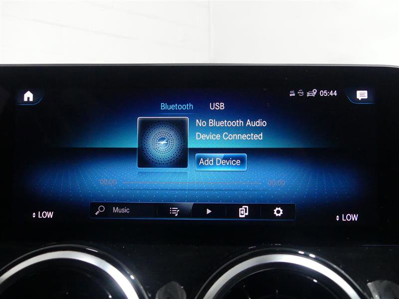 Used 2020 Mercedes-Benz GLB 250 4MATIC image 43