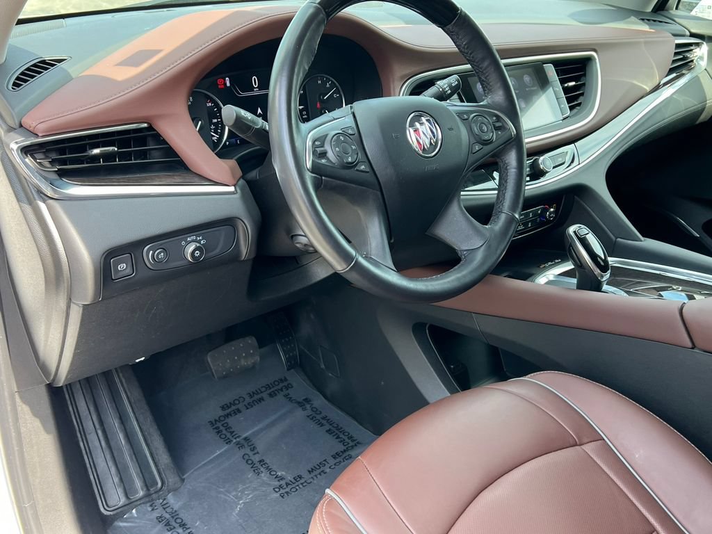 Used 2021 Buick Enclave Avenir w/ Avenir Technology Package AWD/4WD image 20