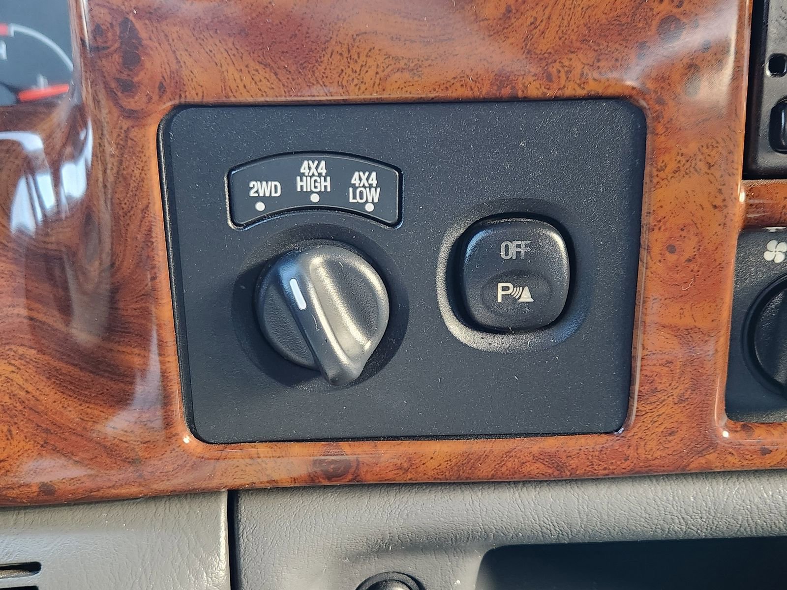 Used 2003 Ford F350 Lariat image 22