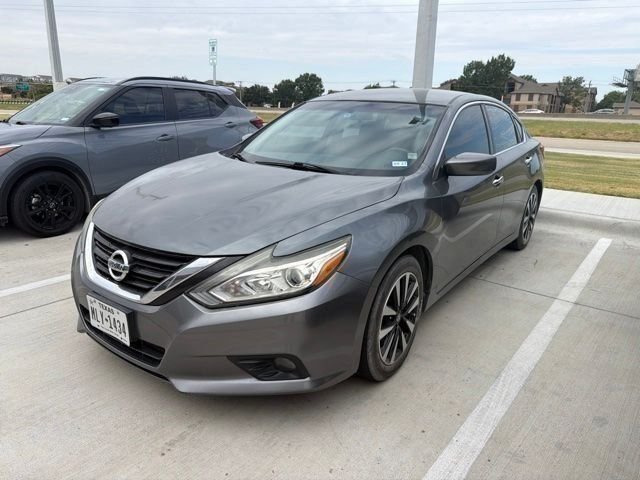 Used 2018 Nissan Altima 2.5 SV FWD image 2