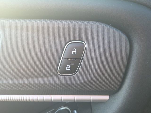 Certified 2025 Ford Explorer ST-Line image 25