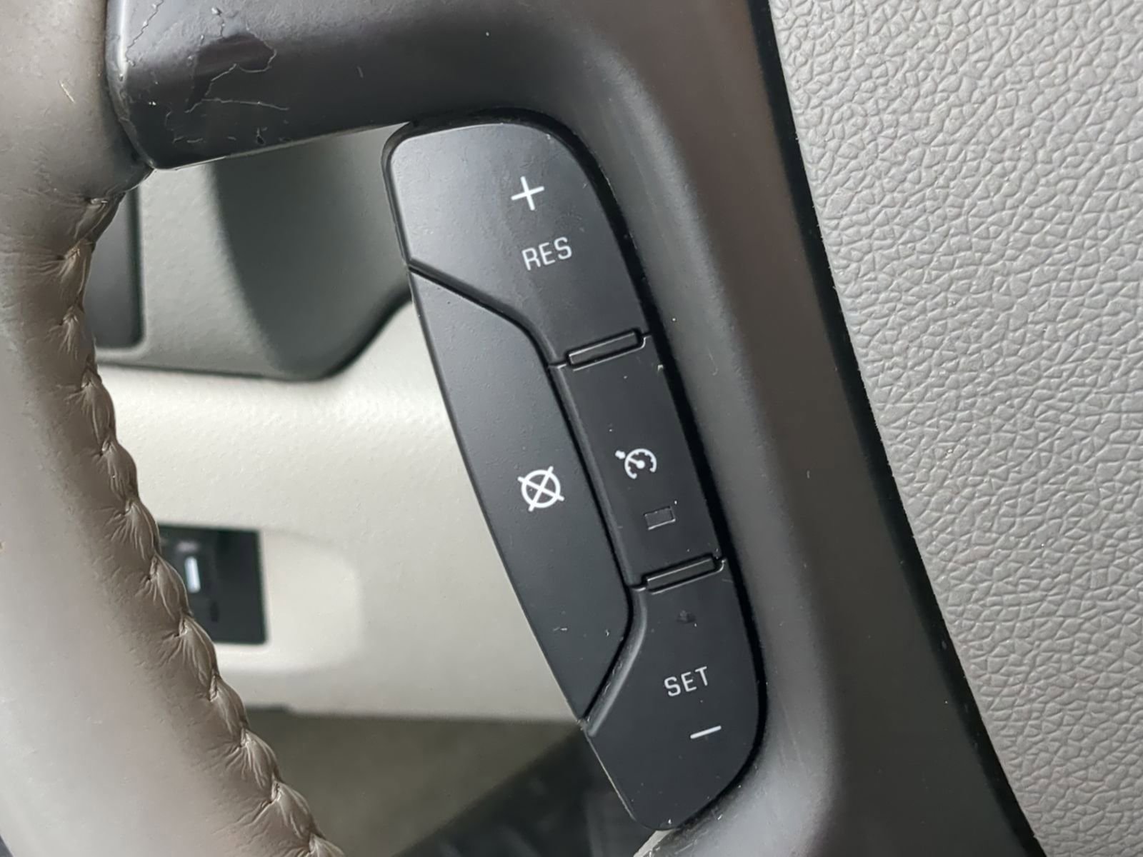 Used 2009 Chevrolet Silverado 1500 LTZ image 25