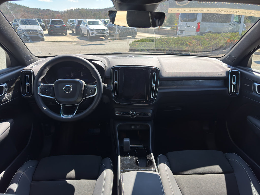 Certified 2023 Volvo C40 P8 Recharge Ultimate image 12