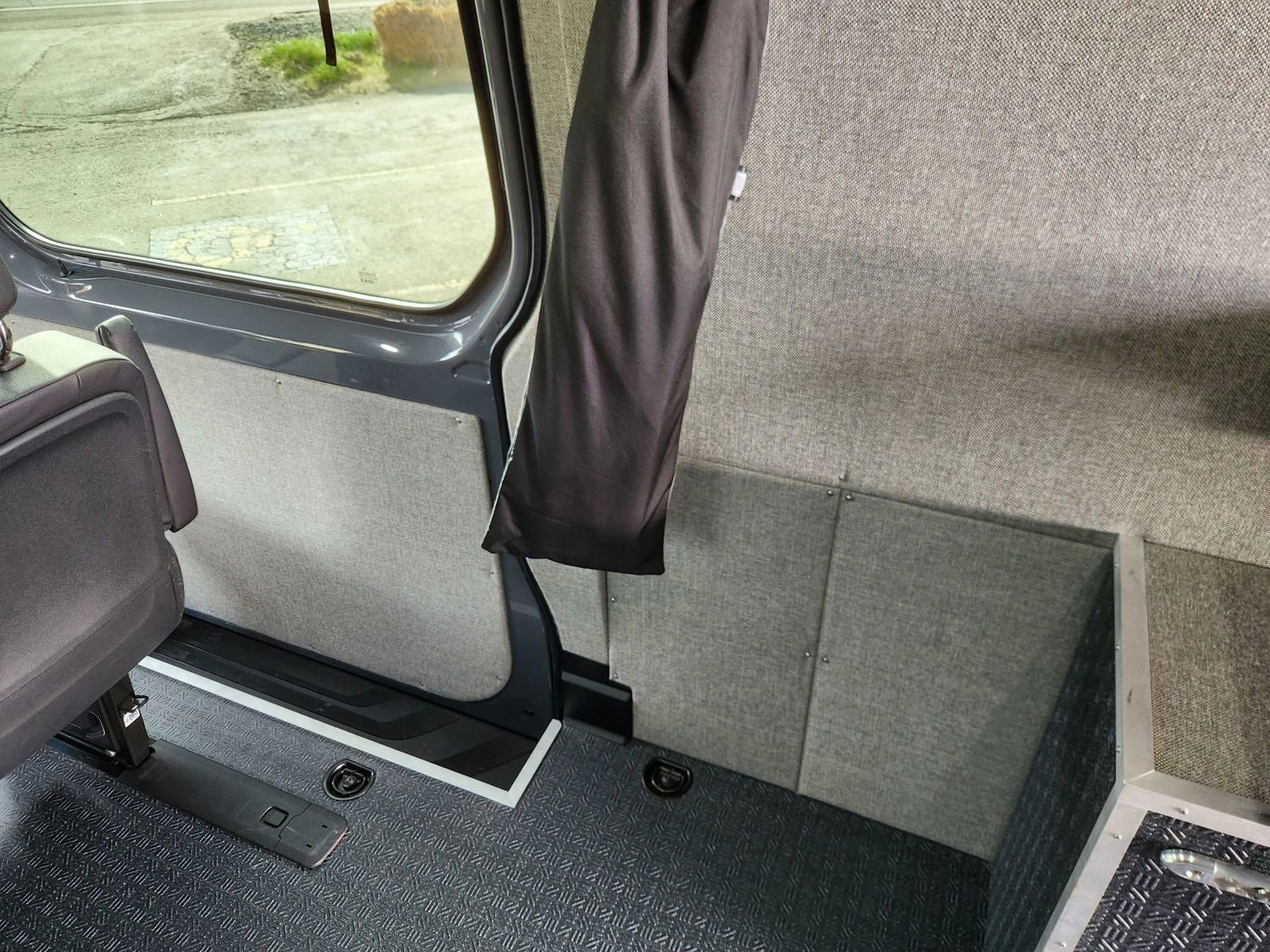 Used 2022 Mercedes-Benz Sprinter 2500 image 21