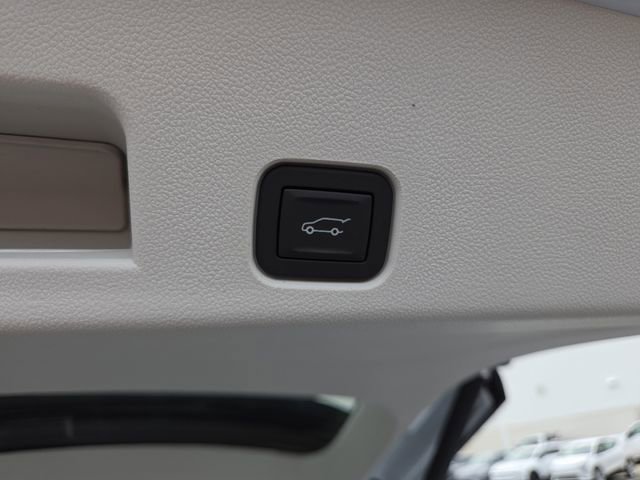 New 2026 Buick Enclave Avenir w/ Super Cruise Package FWD image 20