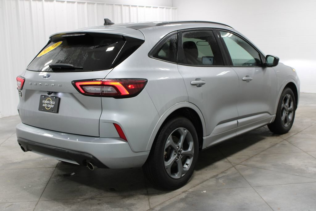 Used 2024 Ford Escape ST-Line image 9