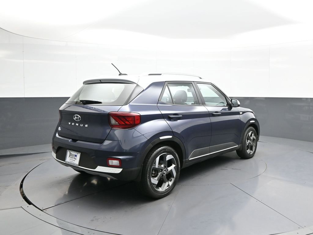 Certified 2023 Hyundai Venue Limited FWD image 6