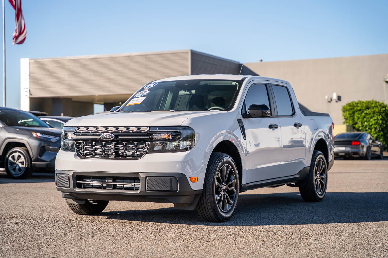 Certified 2024 Ford Maverick XLT w/ XLT Luxury Package FWD image 3