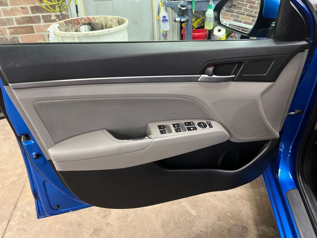 Used 2017 Hyundai Elantra SE w/ SE A/T Tech Package 03 image 13