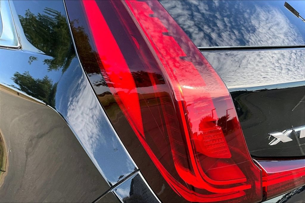 Certified 2023 Cadillac XT4 Premium Luxury FWD image 31