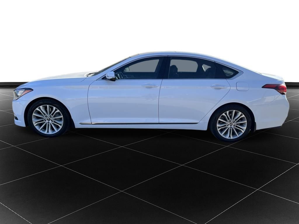 Used 2015 Hyundai Genesis 3.8 w/ Option Group 02 image 2