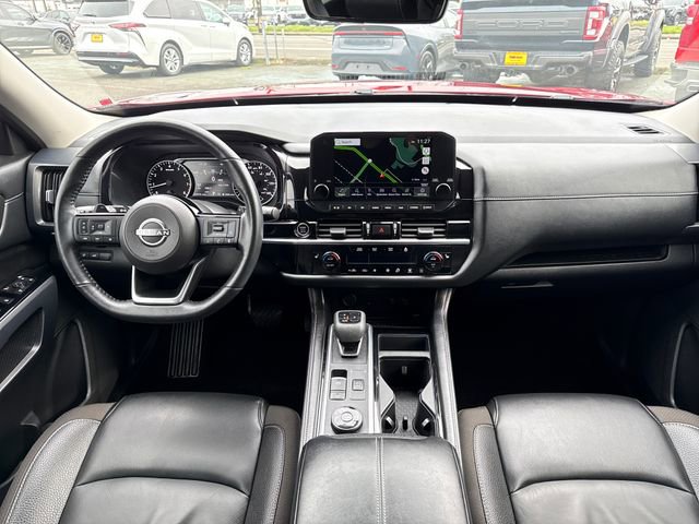 Used 2023 Nissan Pathfinder SL w/ Black Appearance Package image 13