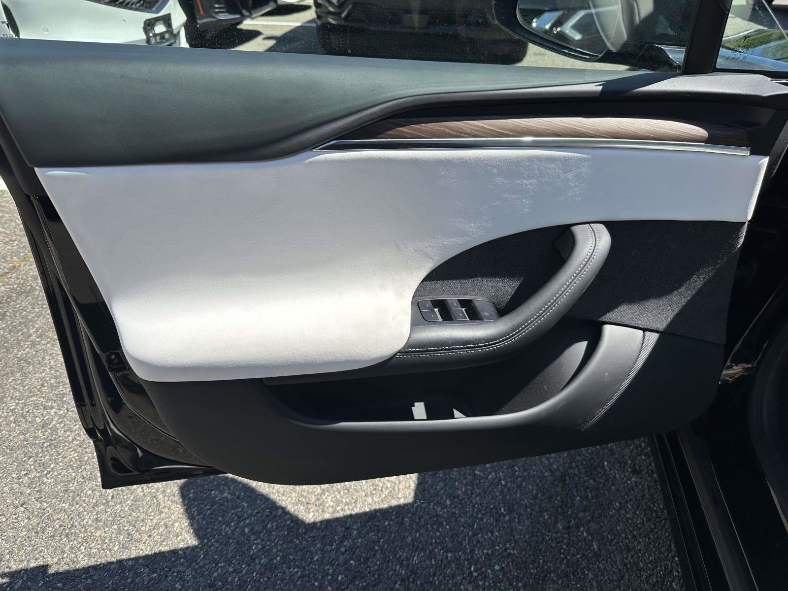 Used 2022 Tesla Model S AWD/4WD image 12