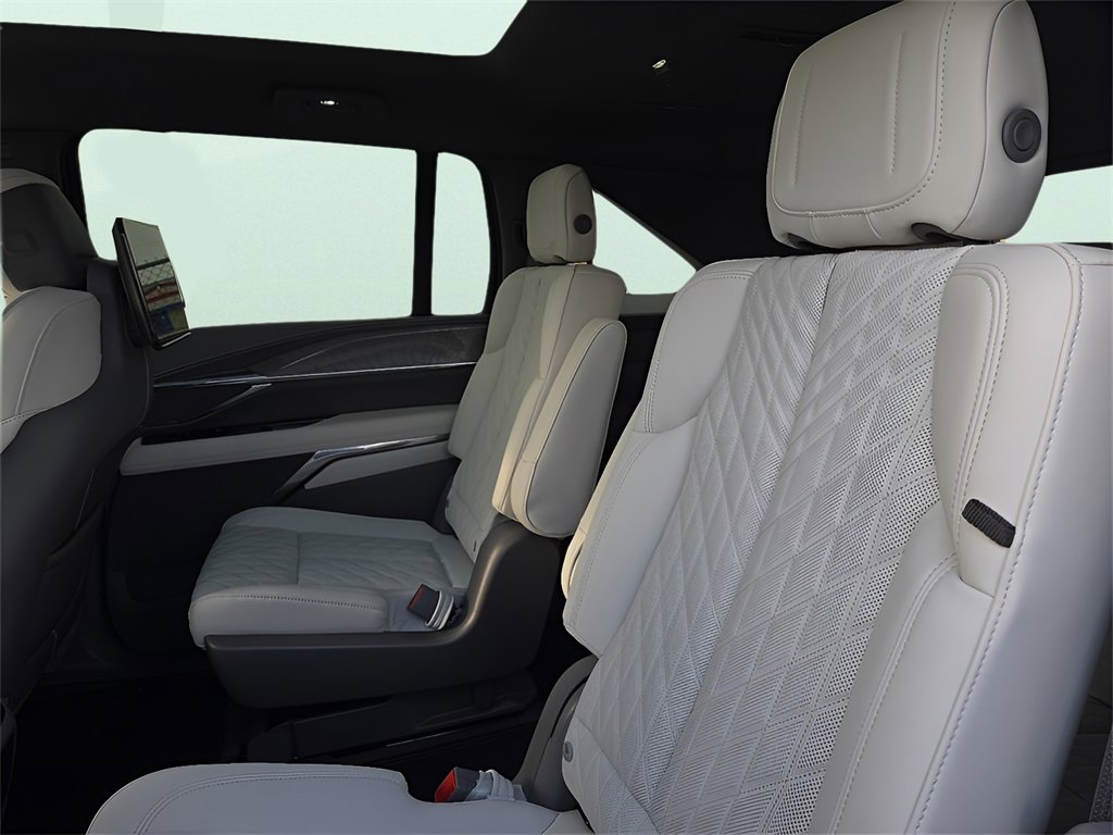 New 2026 Cadillac Escalade IQ Luxury 1 w/ LPO, Floor Liner Package image 15