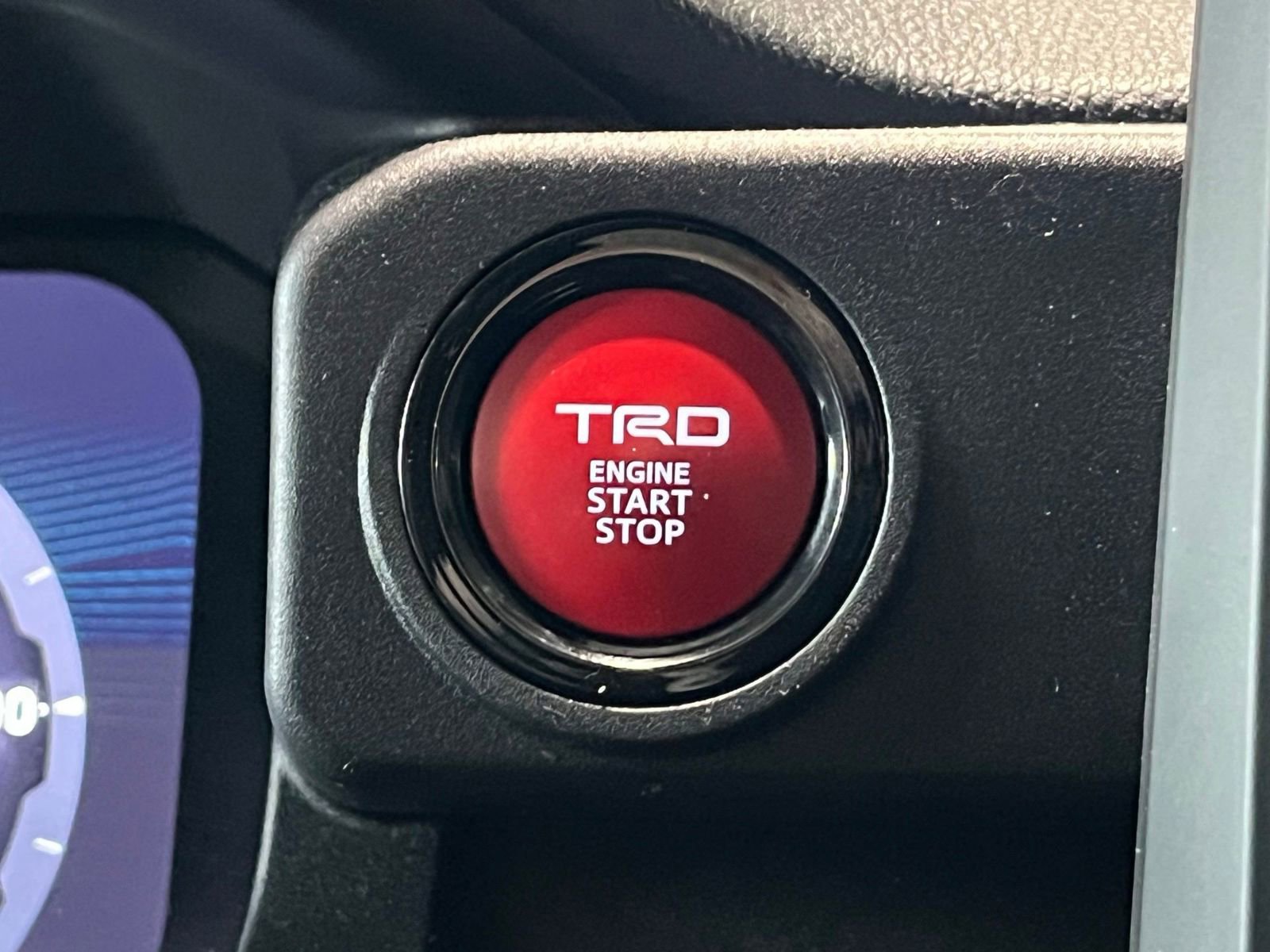 Used 2025 Toyota 4Runner TRD Off-Road Premium AWD/4WD image 30