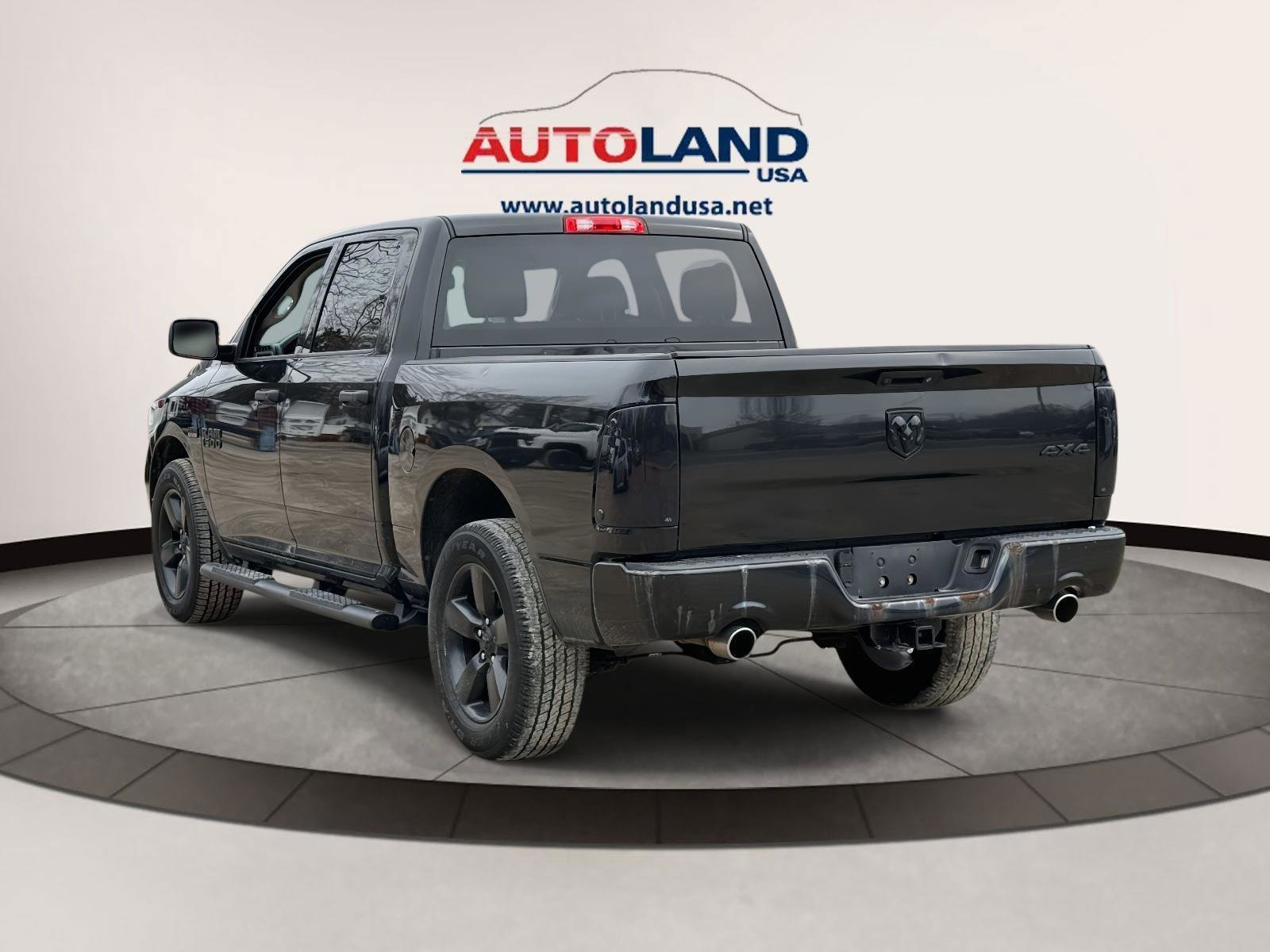 Used 2016 RAM 1500 Express w/ Black Ram 1500 Express Group image 5