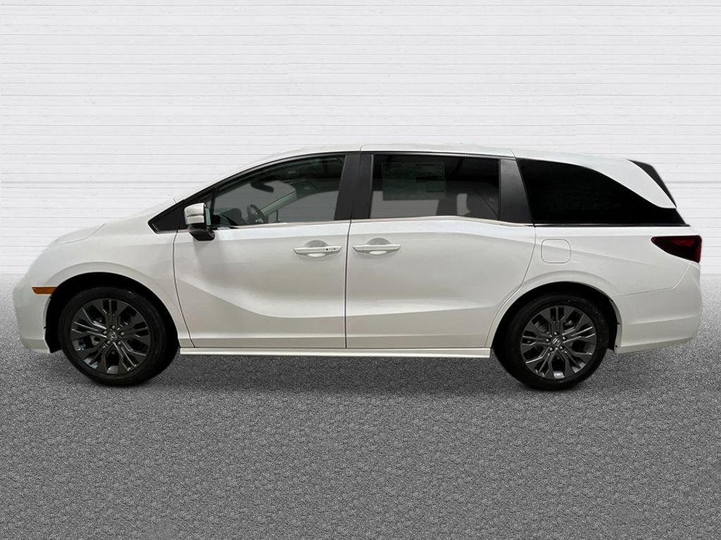 New 2026 Honda Odyssey Touring image 2