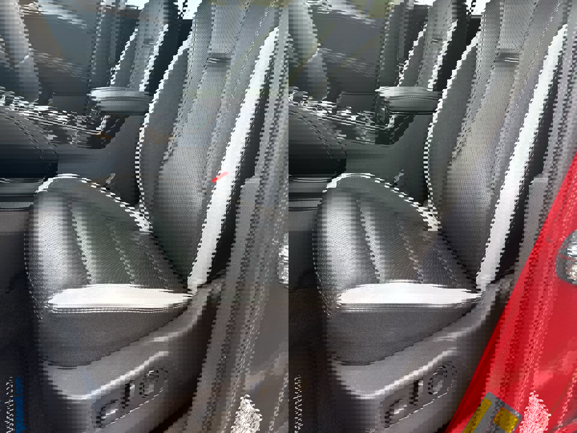 Certified 2025 Buick Envision Sport Touring image 19