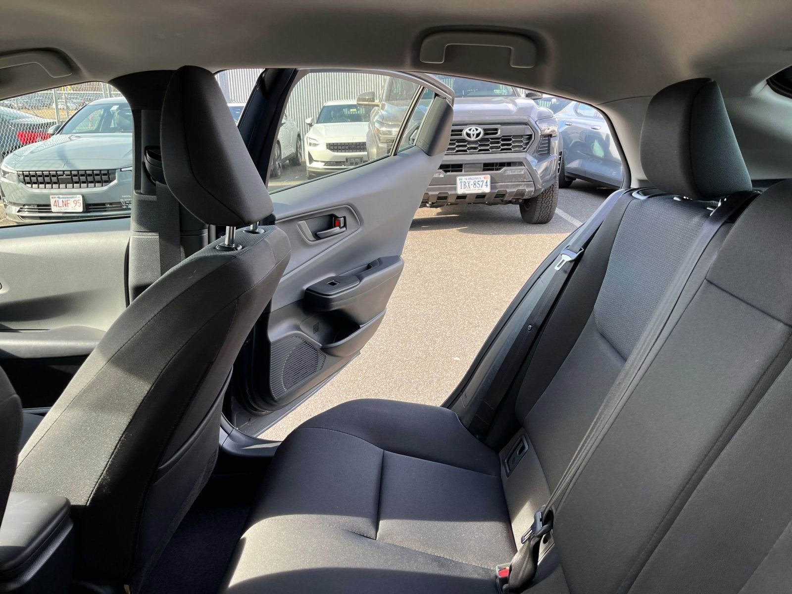 Used 2025 Toyota Prius LE image 38