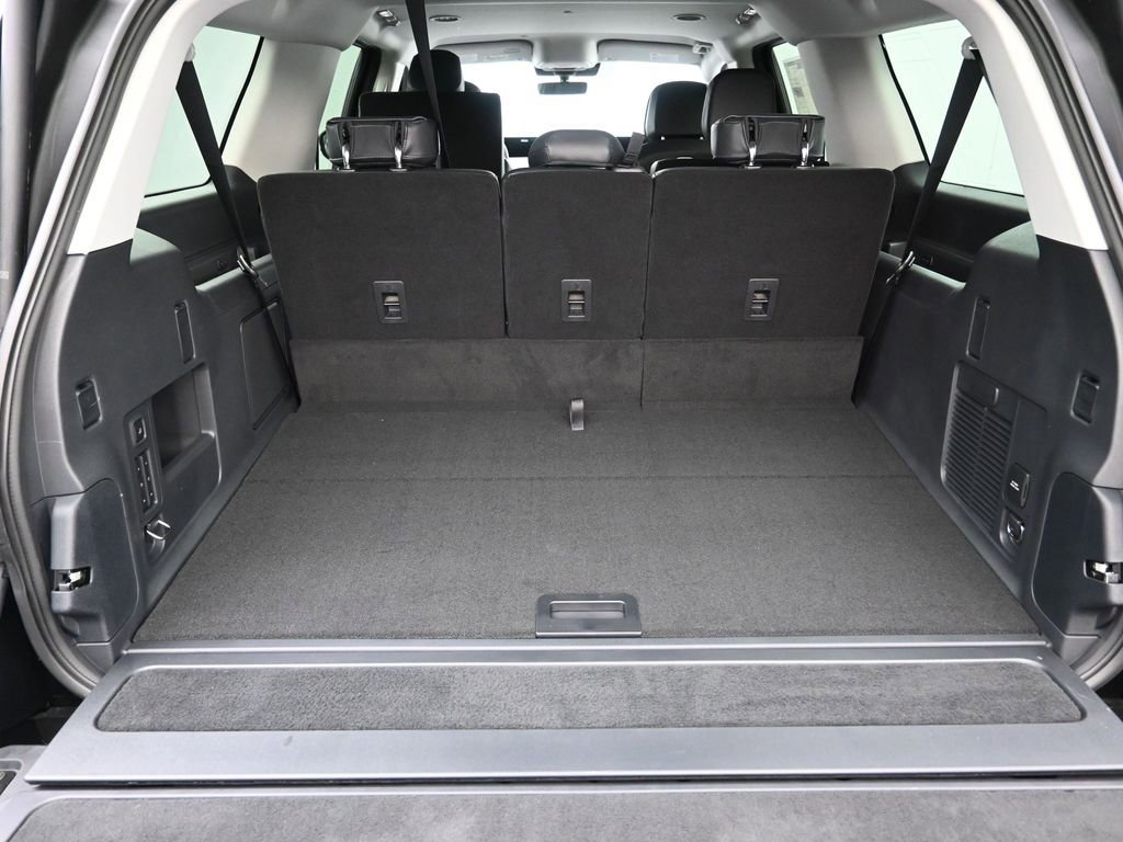 New 2026 Lincoln Navigator L Premier image 25