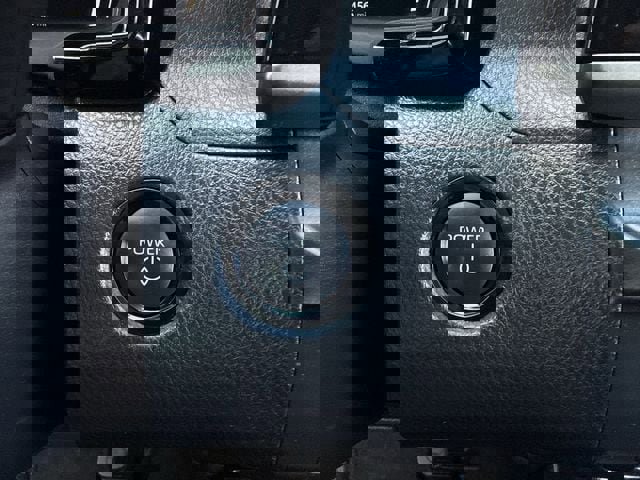 Used 2025 Toyota Camry LE image 24