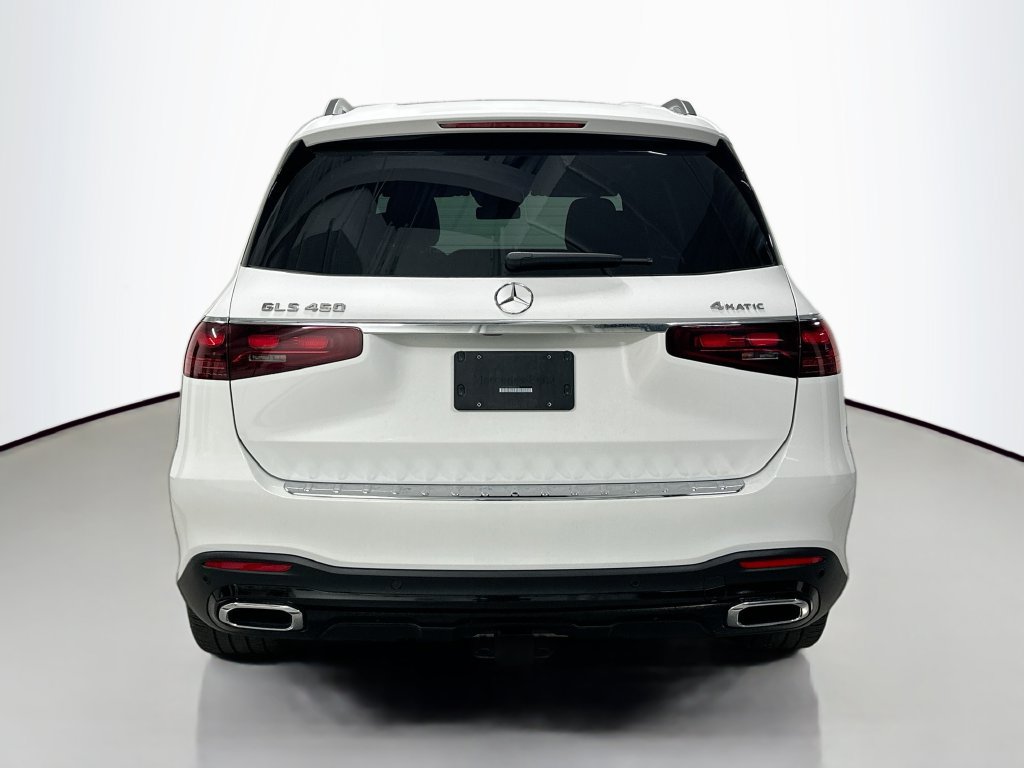 Used 2024 Mercedes-Benz GLS 450 4MATIC image 10