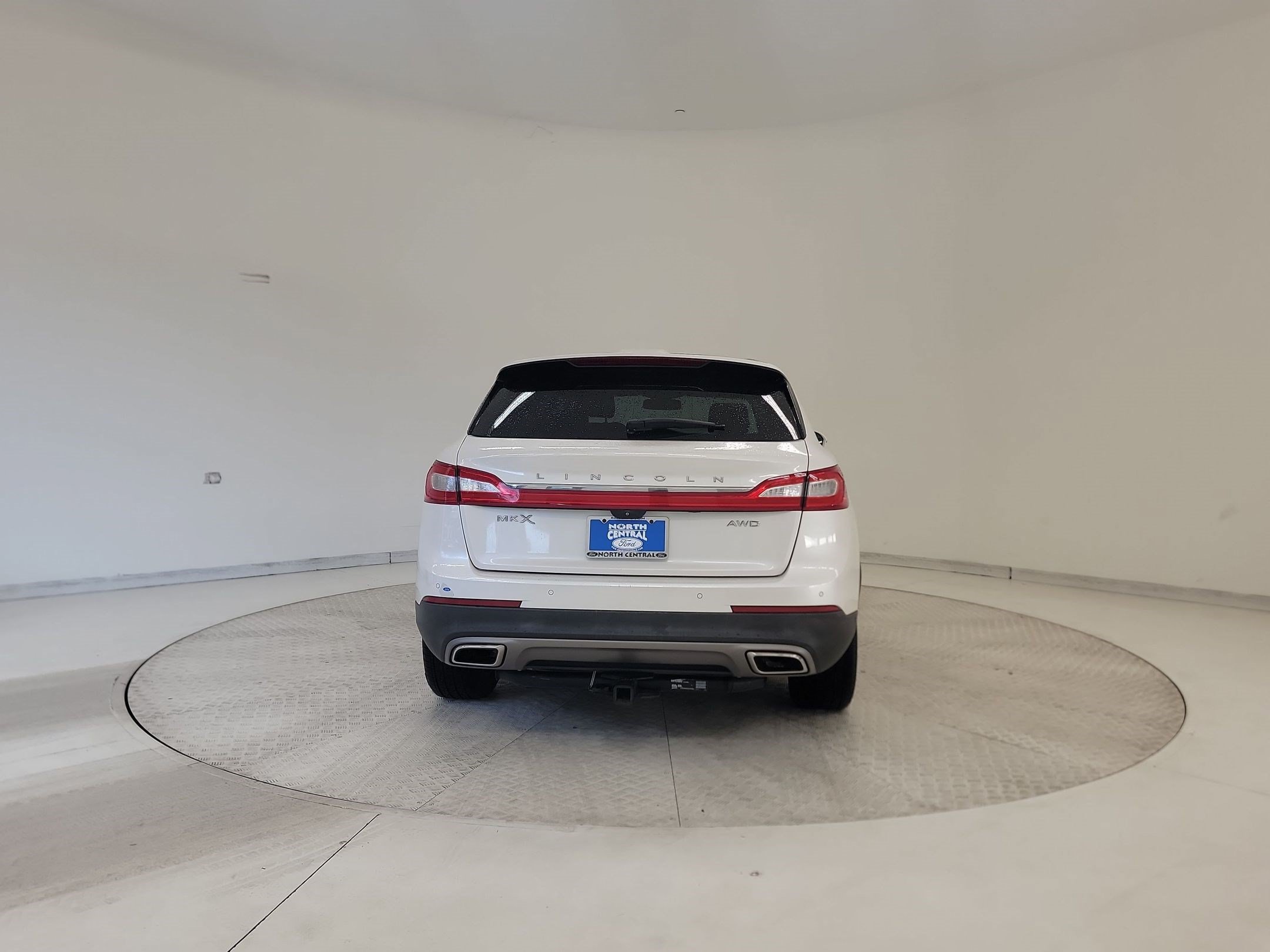 Used 2016 Lincoln MKX Reserve w/ Equipment Group 102A AWD/4WD image 8