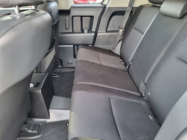 Used 2014 Toyota FJ Cruiser 4WD w/ Convenience Package image 13