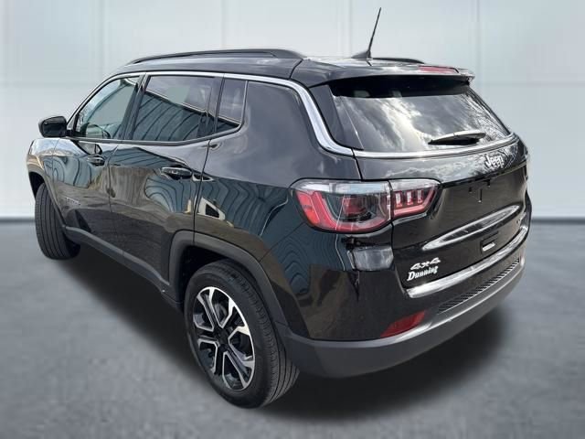Used 2022 Jeep Compass Limited image 3
