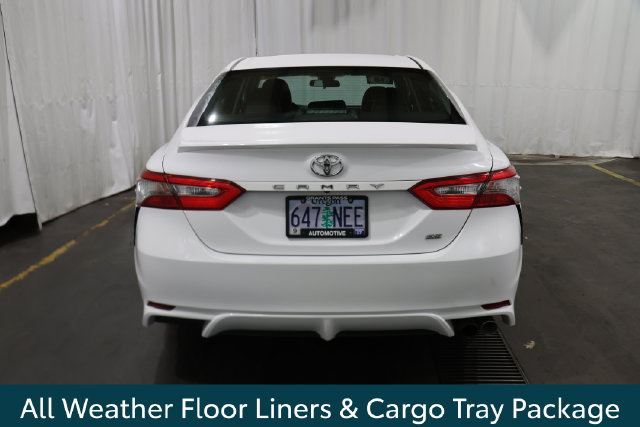 Used 2018 Toyota Camry SE FWD image 4