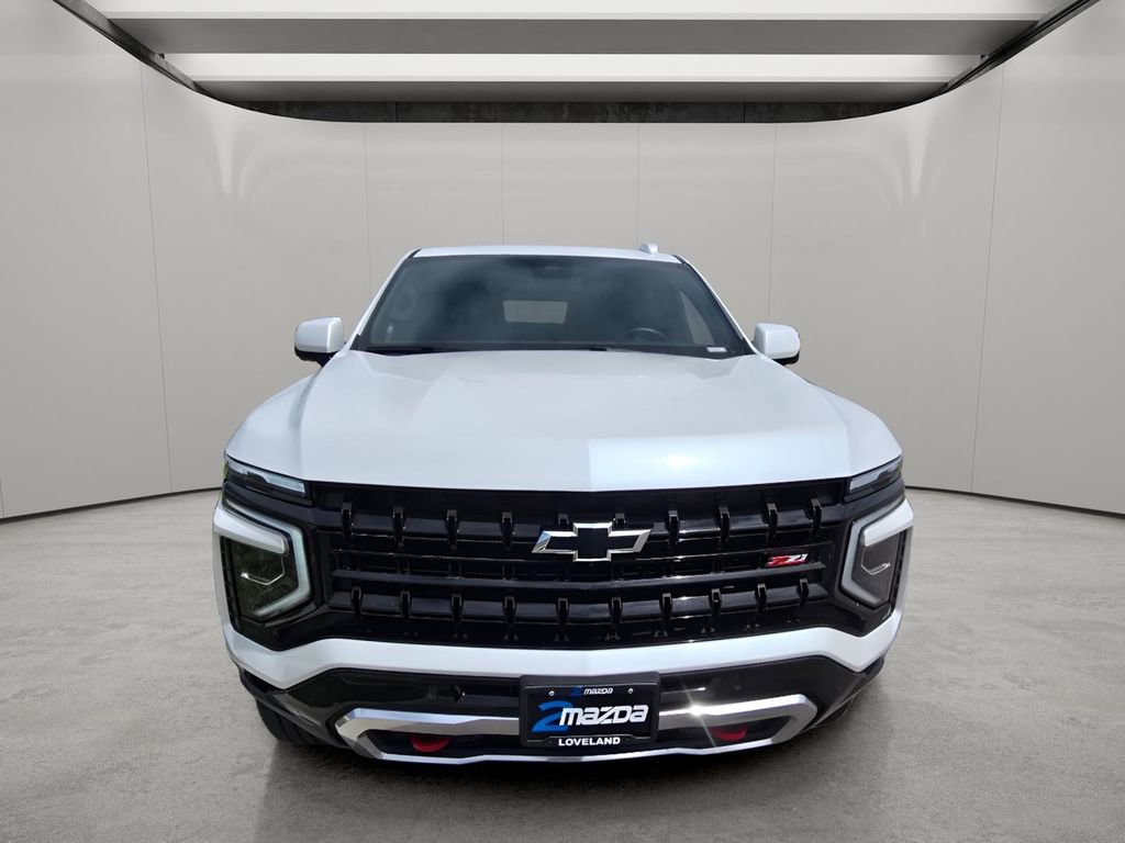 Used 2025 Chevrolet Suburban Z71 AWD/4WD image 8