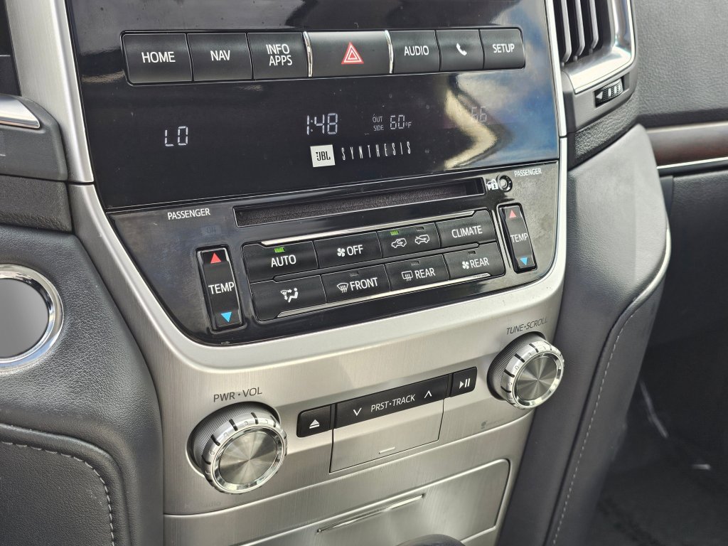 Used 2017 Toyota Land Cruiser Carfax 1 Owner! image 11