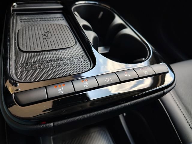 New 2025 Hyundai Ioniq 5 SEL RWD image 17