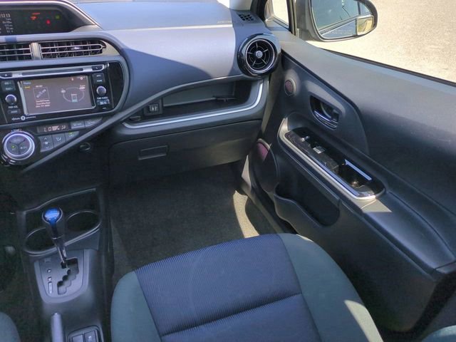 Used 2015 Toyota Prius C Three image 17