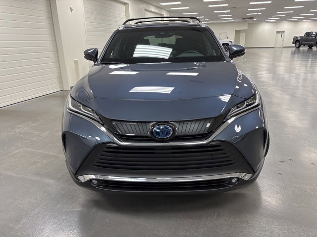 Certified 2024 Toyota Venza XLE image 2