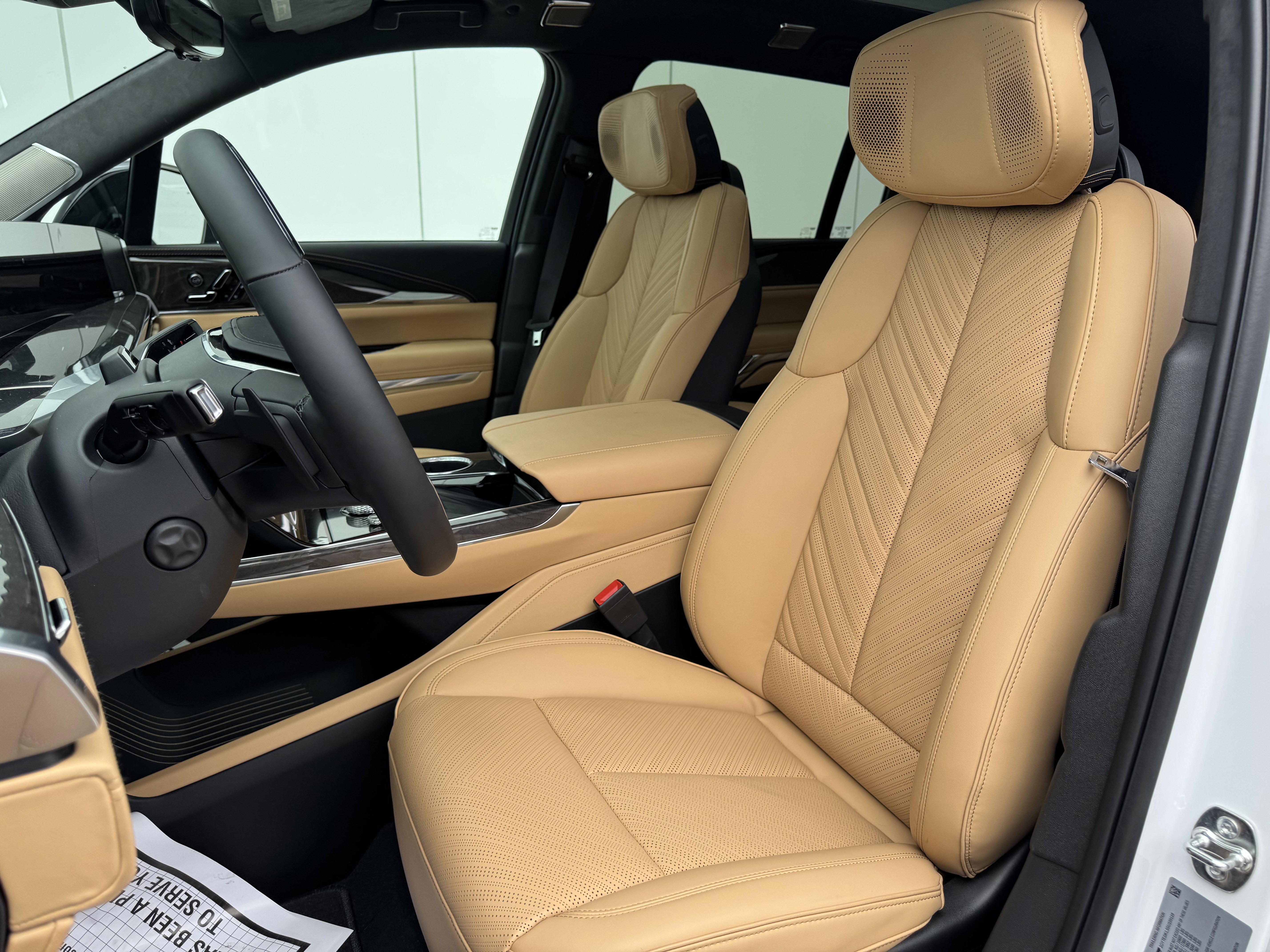 New 2025 Cadillac Escalade IQ Luxury 2 image 11