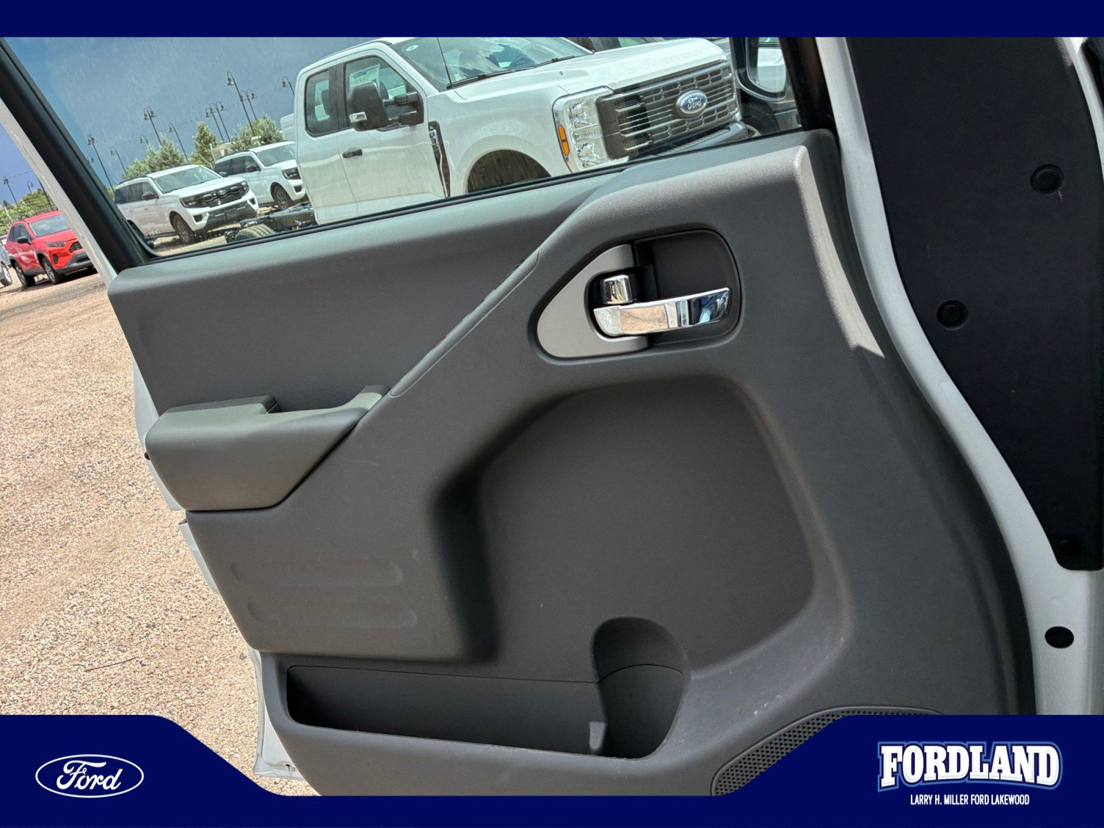 Used 2018 Nissan Frontier SV RWD image 13