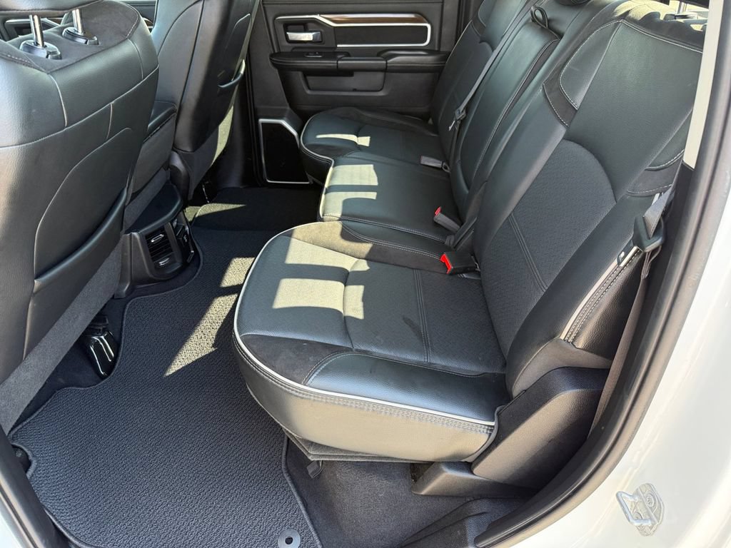 Used 2024 RAM 2500 Laramie AWD/4WD image 11