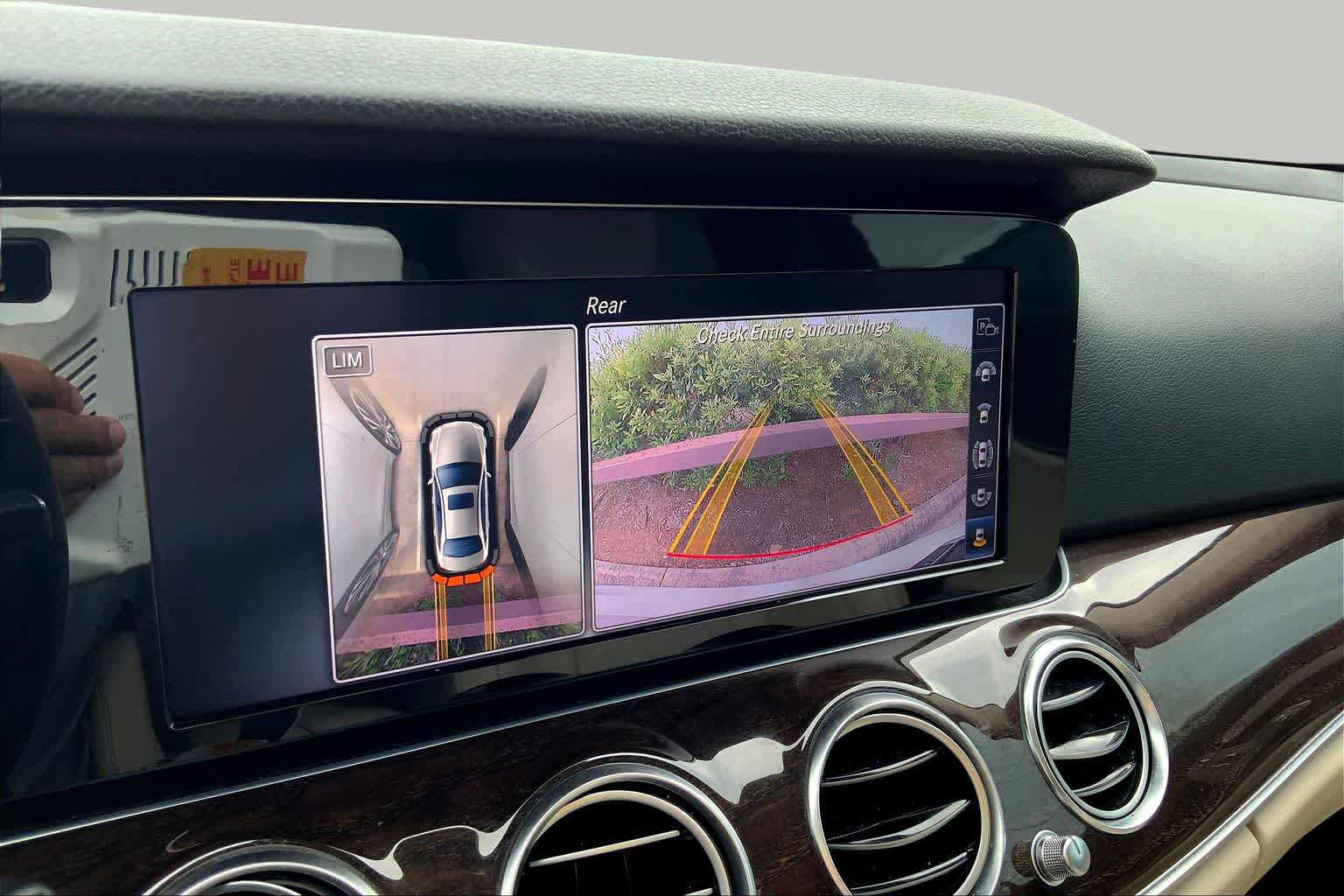 Used 2019 Mercedes-Benz E 300 image 27