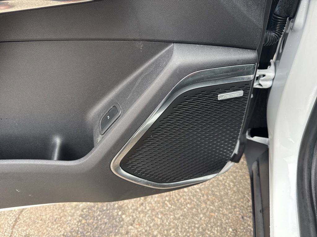 Certified 2024 GMC Acadia Elevation w/ Luxury Package image 14