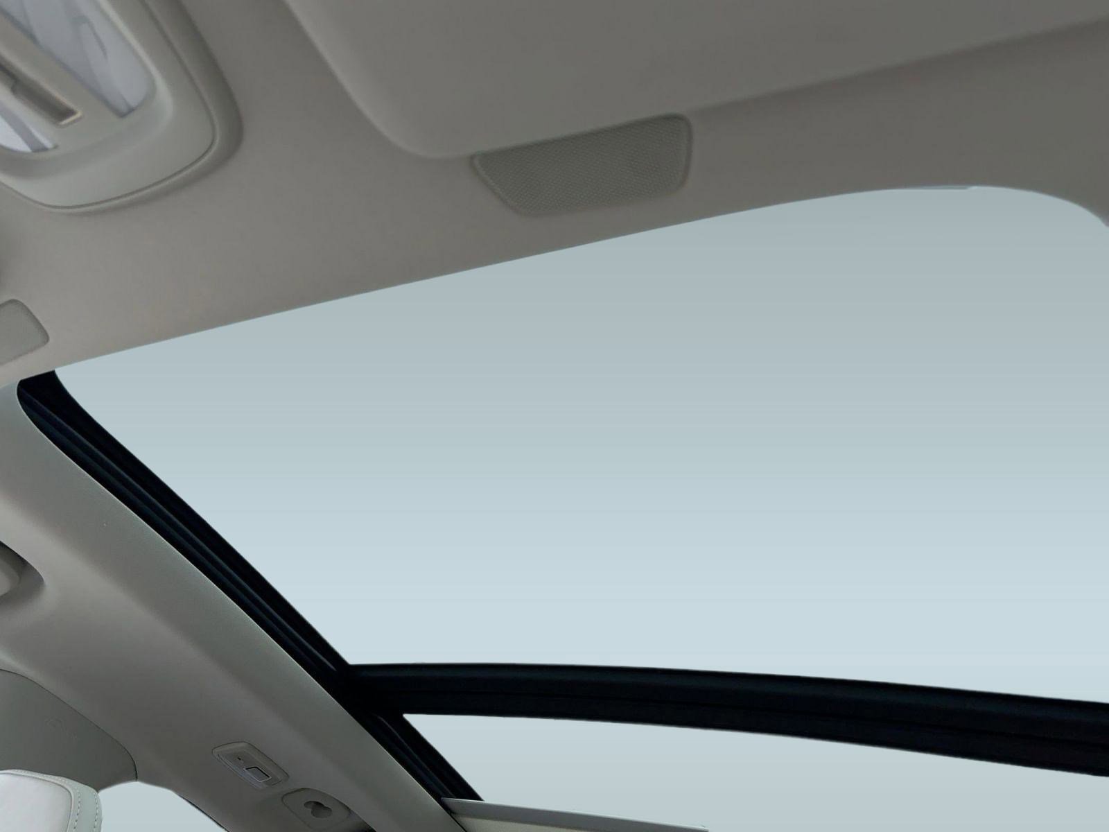 New 2026 Volvo XC90 T8 Ultra w/ Protection Package Premier image 14