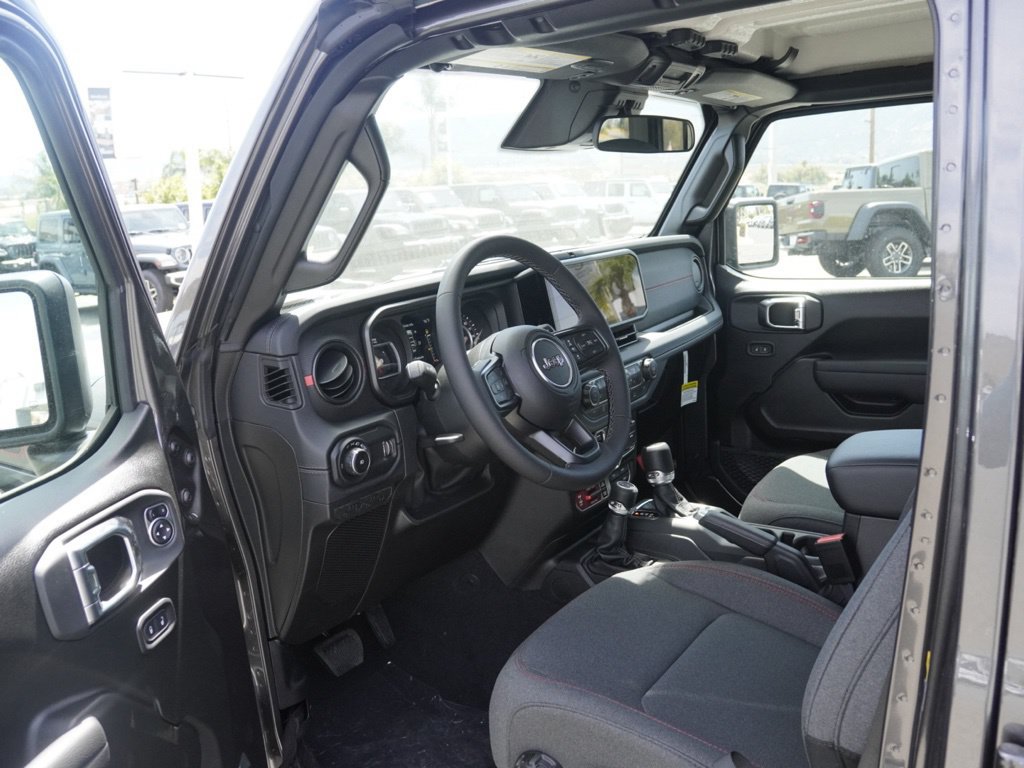New 2026 Jeep Wrangler Unlimited Rubicon AWD/4WD image 21
