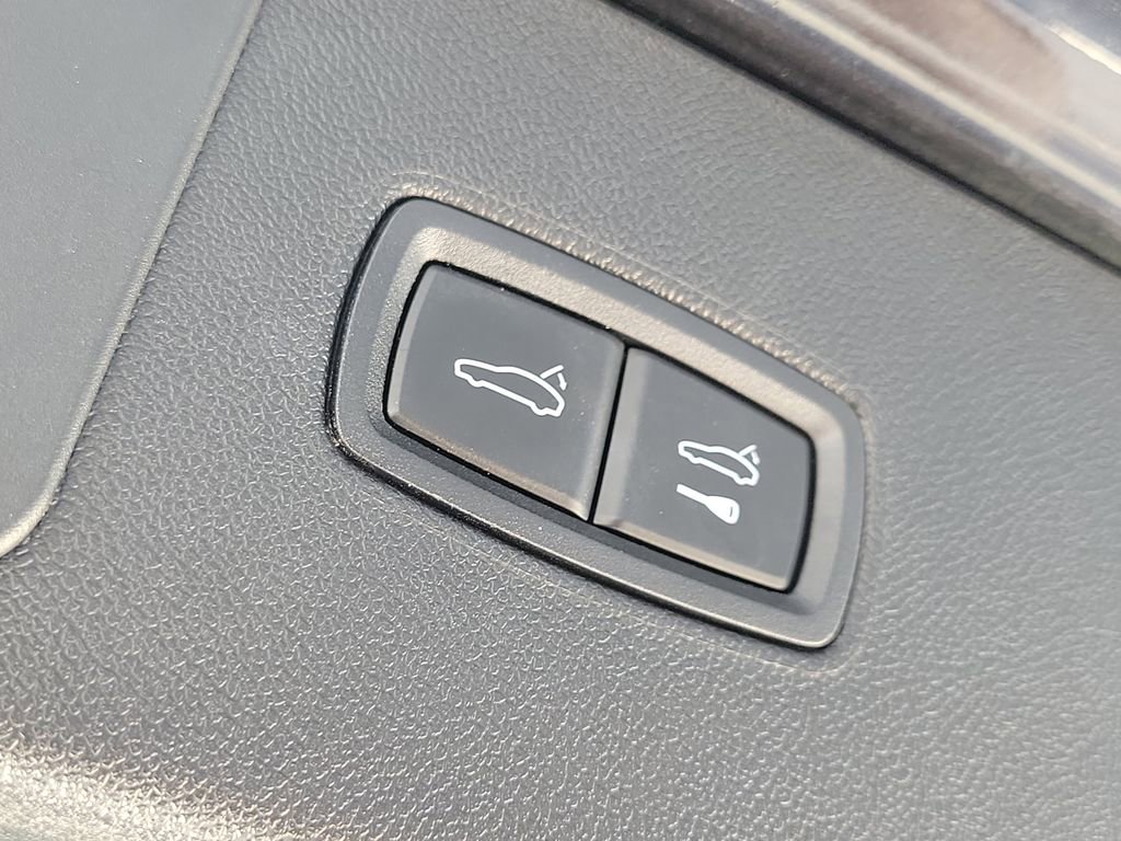 Certified 2020 Porsche Cayenne S image 18