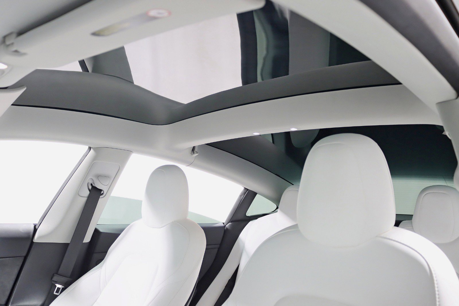 Used 2022 Tesla Model 3 Performance image 31