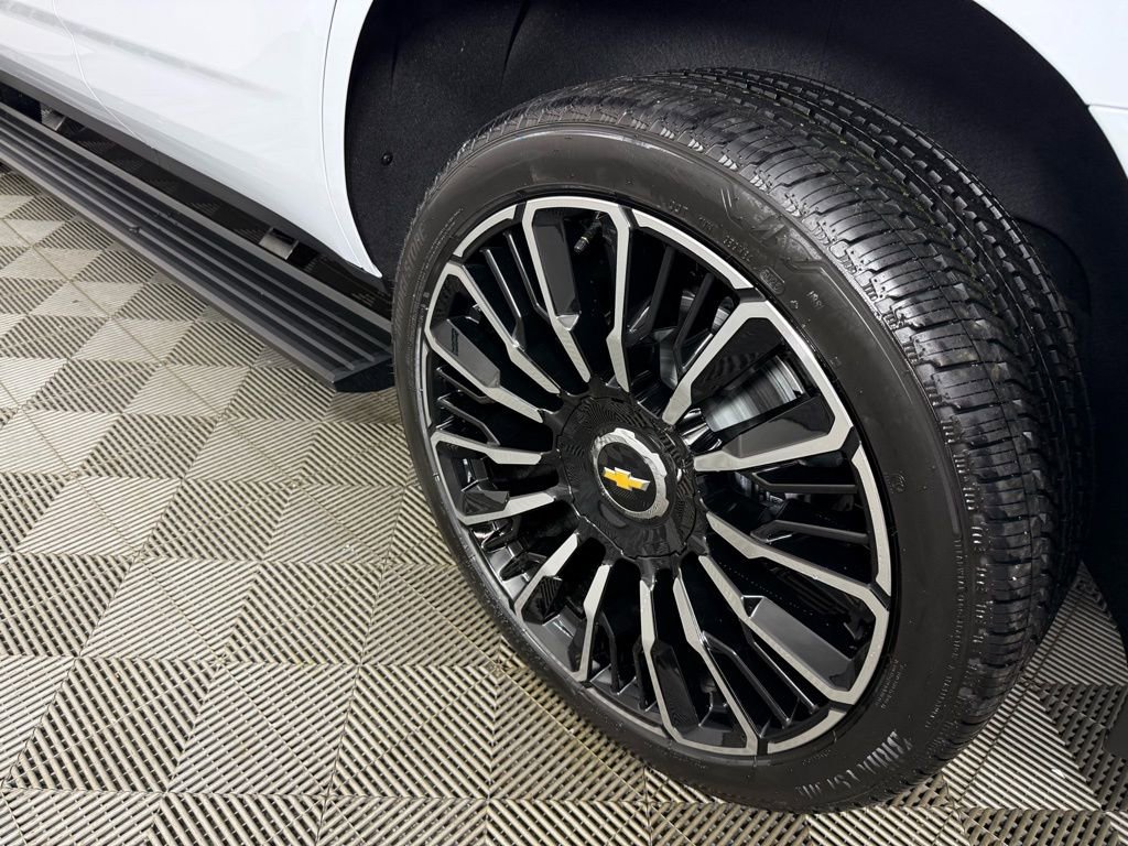 New 2026 Chevrolet Tahoe High Country w/ LPO, Illumination Package image 14