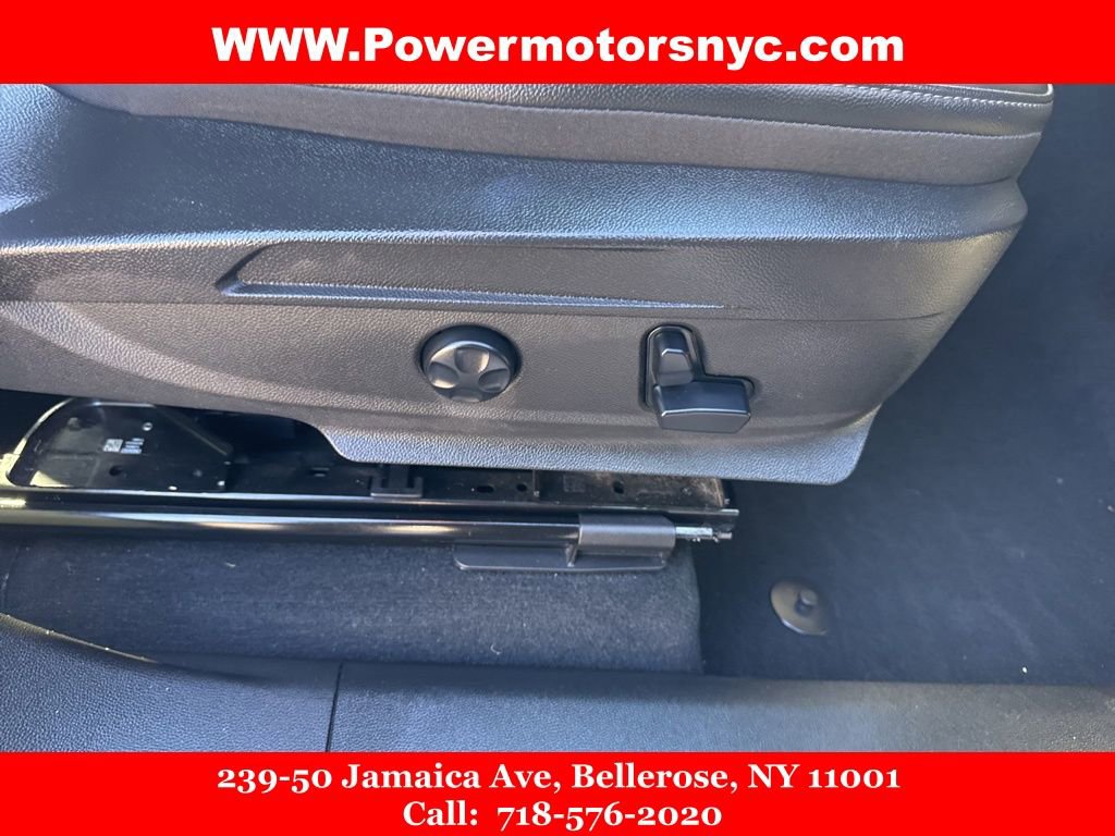 Used 2023 Alfa Romeo Stelvio Ti image 17